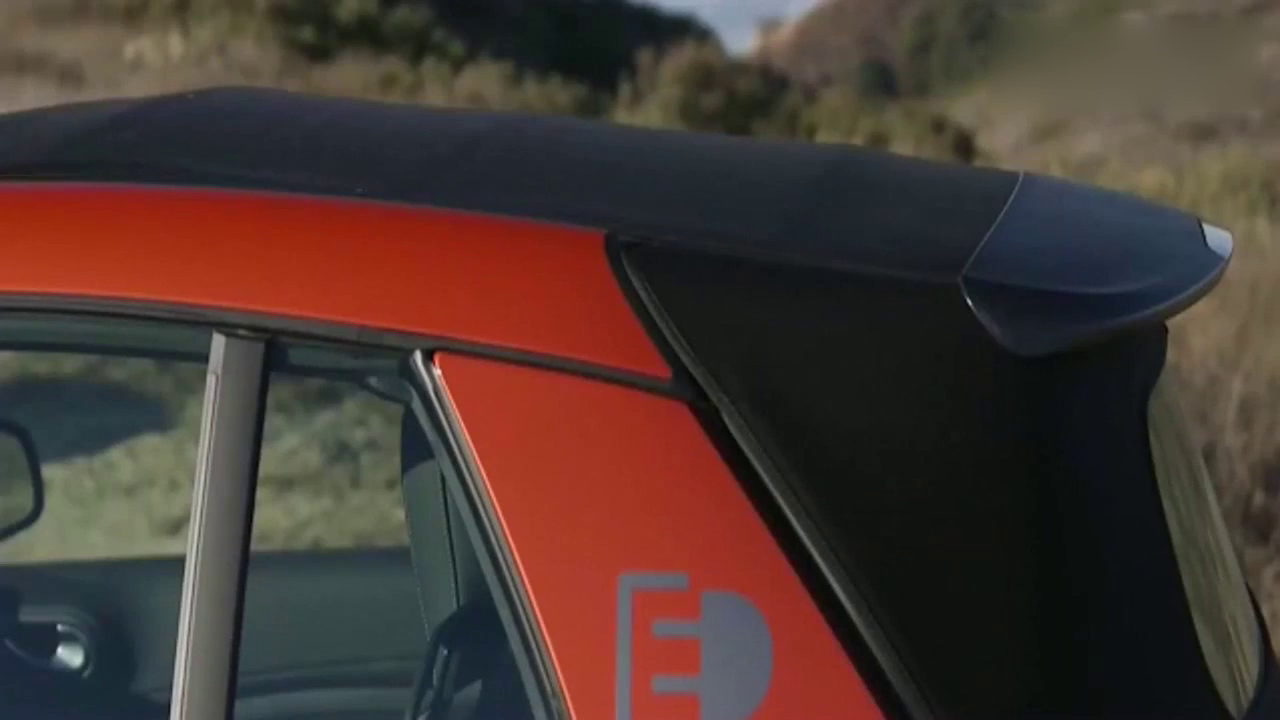 新奔驰smart敞篷车 宝骏E100你怎么看？