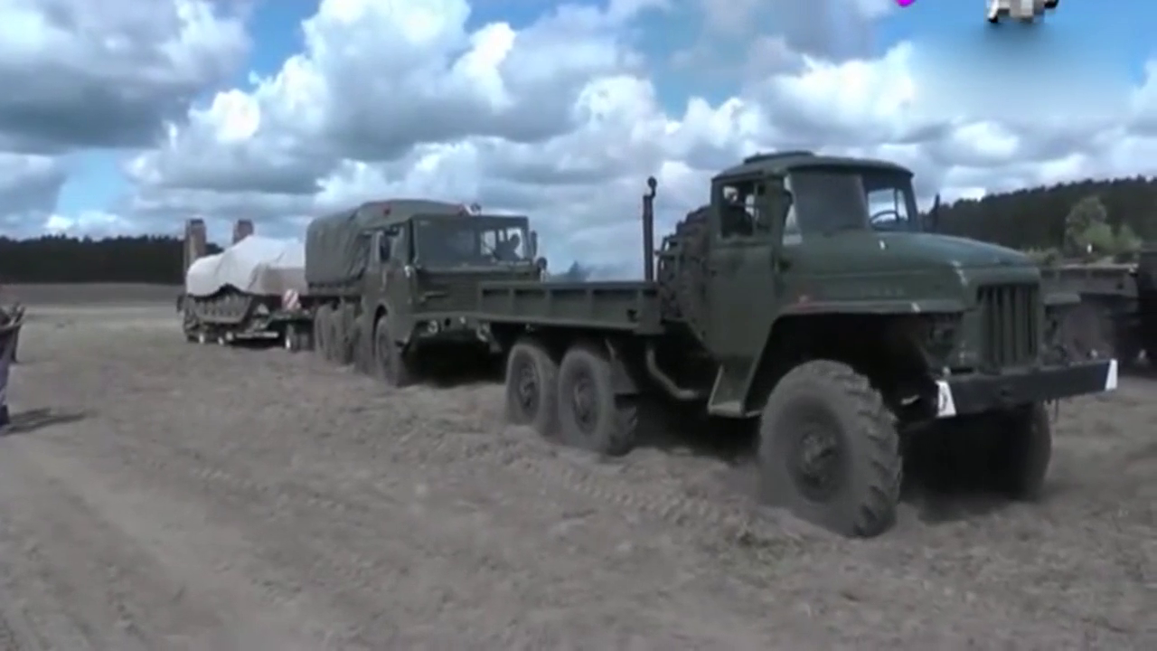 很失望！两辆全驱卡车加在一起，都拉不出来半挂车！