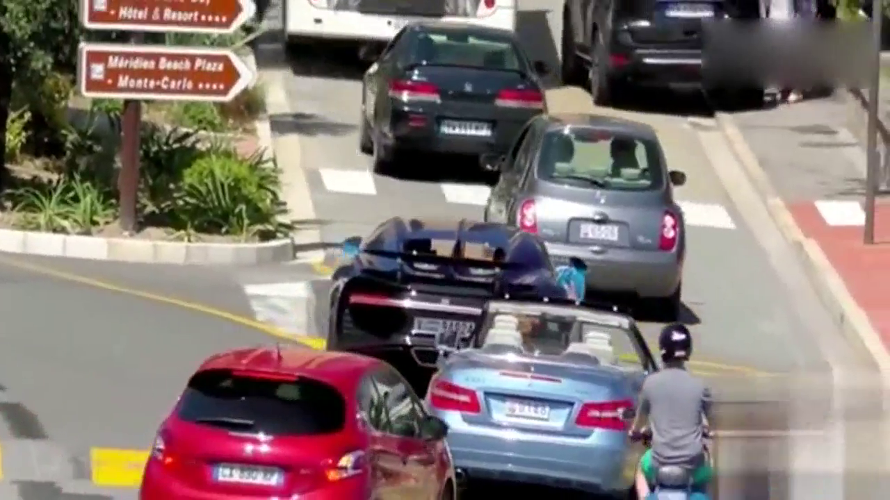 当跑车现街头，一辆接一辆，看的口水都快流出来了！