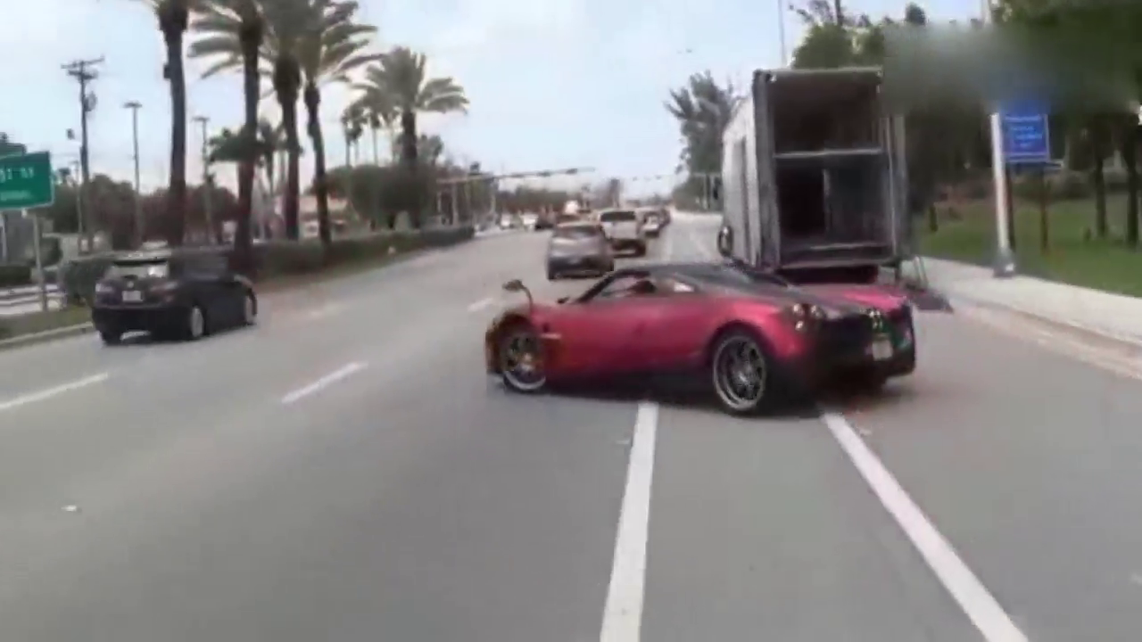 4000万超级跑车帕加尼，这豪华的内饰，绝对惊艳你