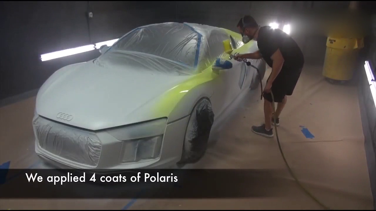 一辆奥迪跑车来喷漆，十秒钟以后才是酸爽的开始！