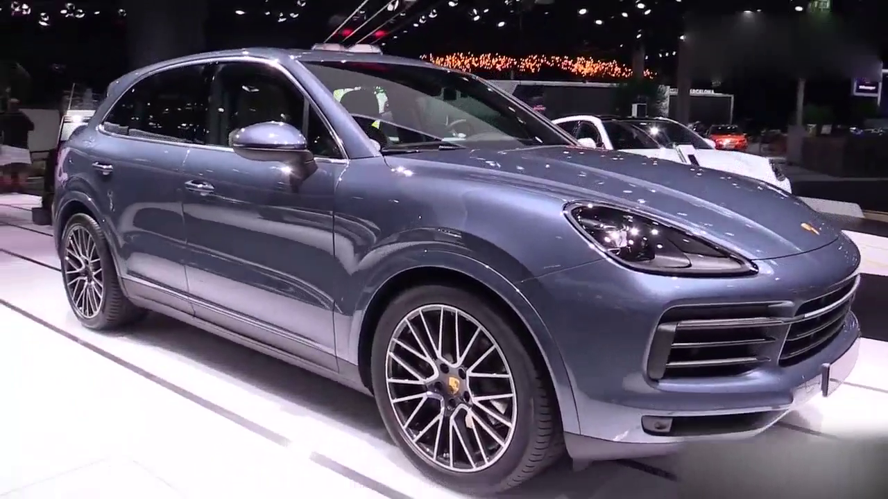 一直被模仿从未被超越 2018保时捷卡宴 跑车越野兼得