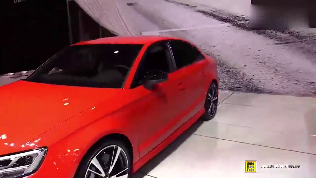 蛮横的实力 奥迪RS 3三厢版车展实拍