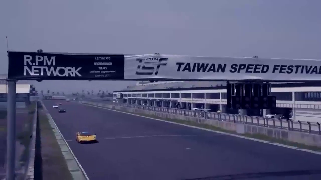 比跑车还快！时速167公里的自行车！在高速上要被罚款