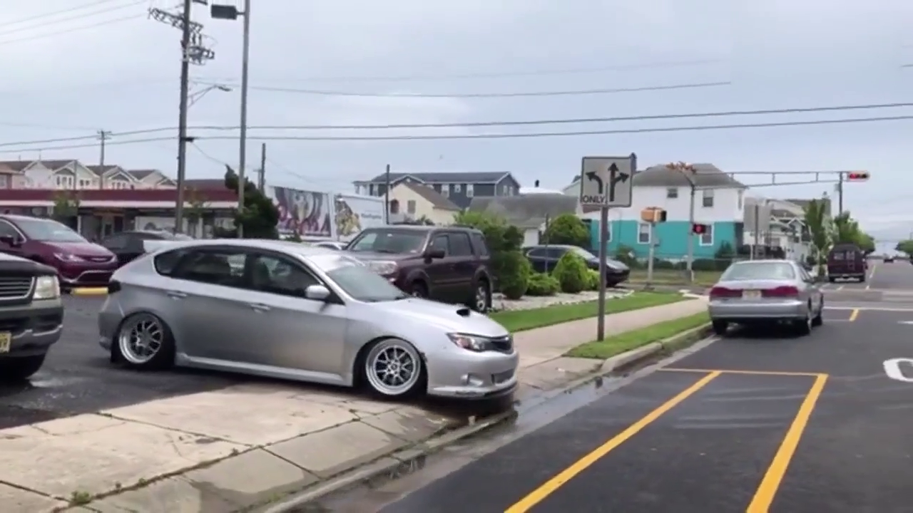 没事玩什么改装车，不是在修车，就是在去修车的路上