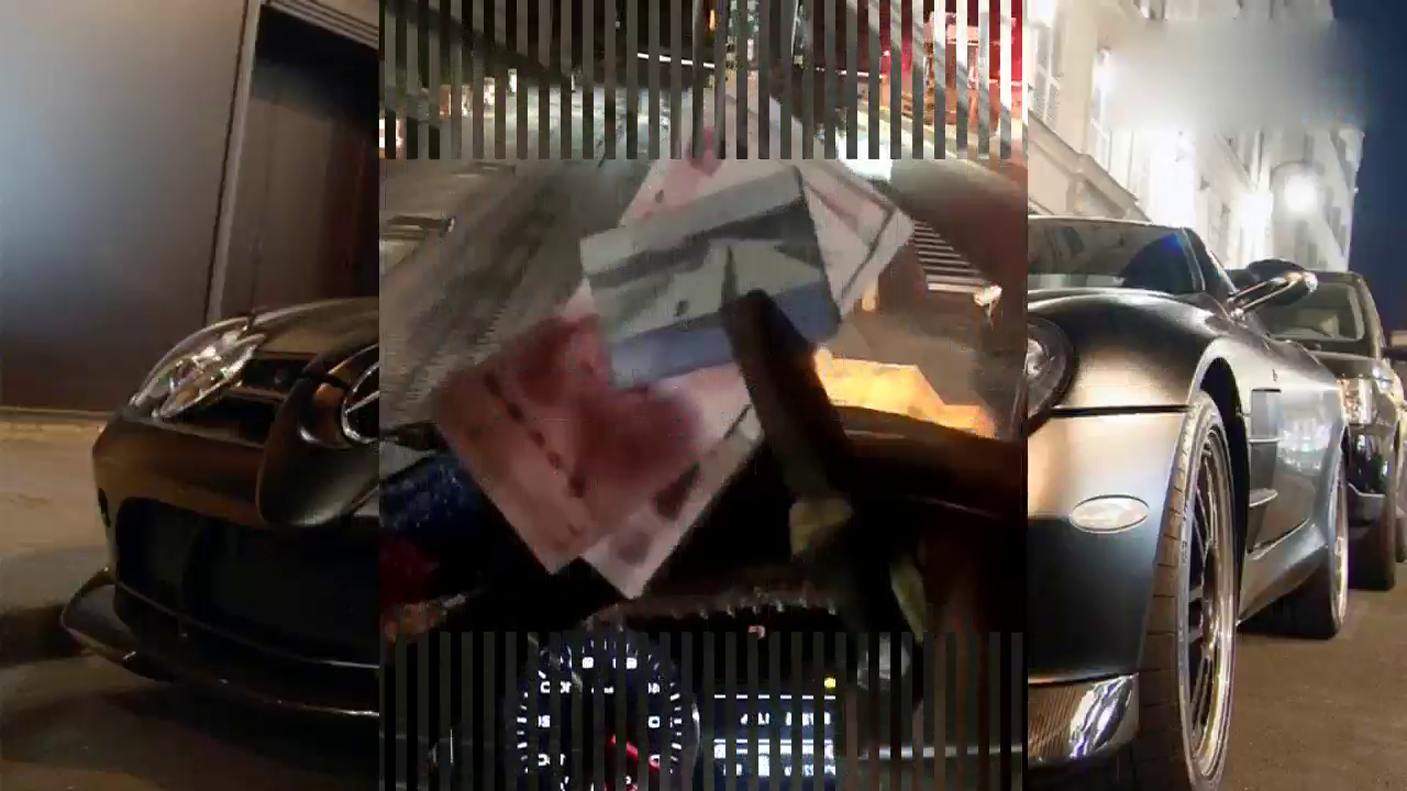 卡车司机这样拿钱给收费站的妹子，妹子直接懵了，拿不拿？