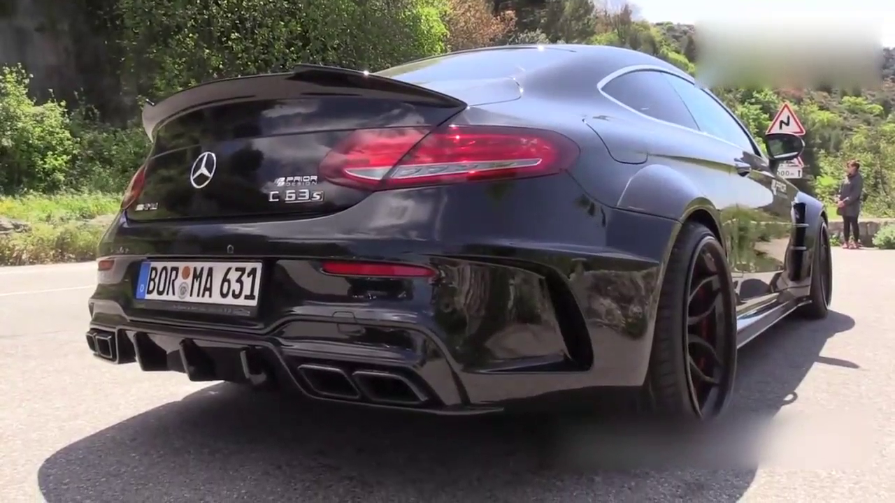 这跑车太酷炫了