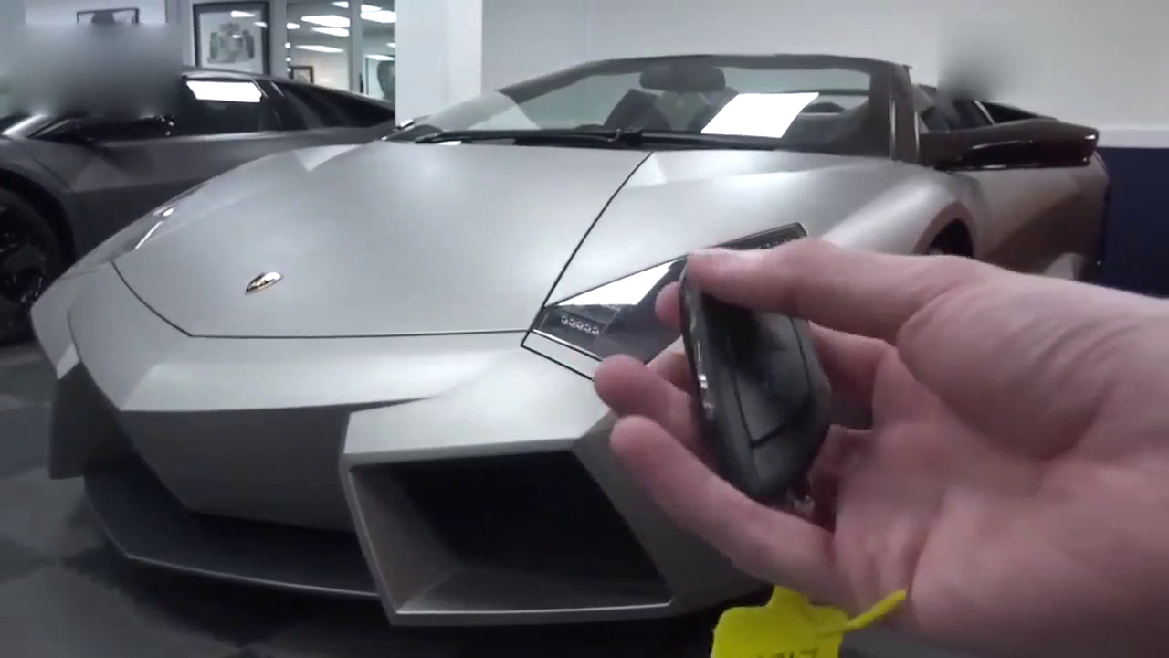 打开车门那一刻 才知道啥叫跑车！