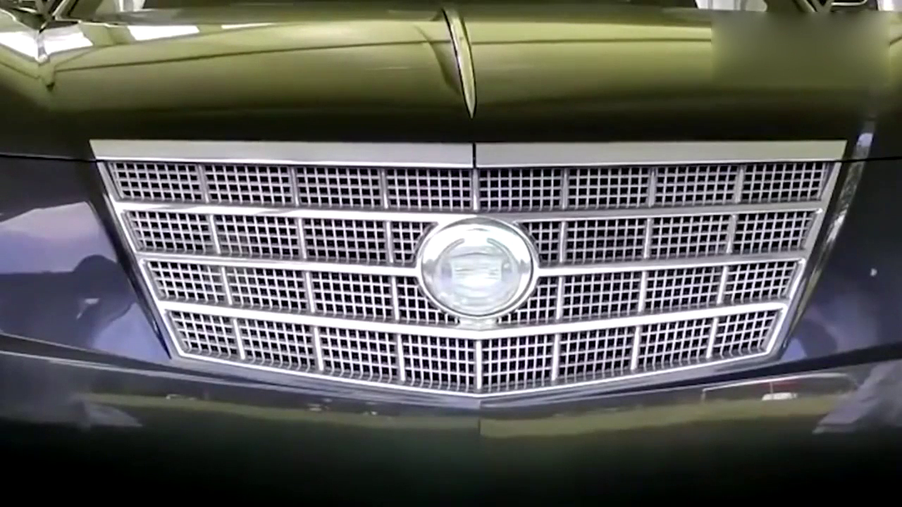 打开引擎盖那一刻，感受一下凯迪拉克跑车有多霸道