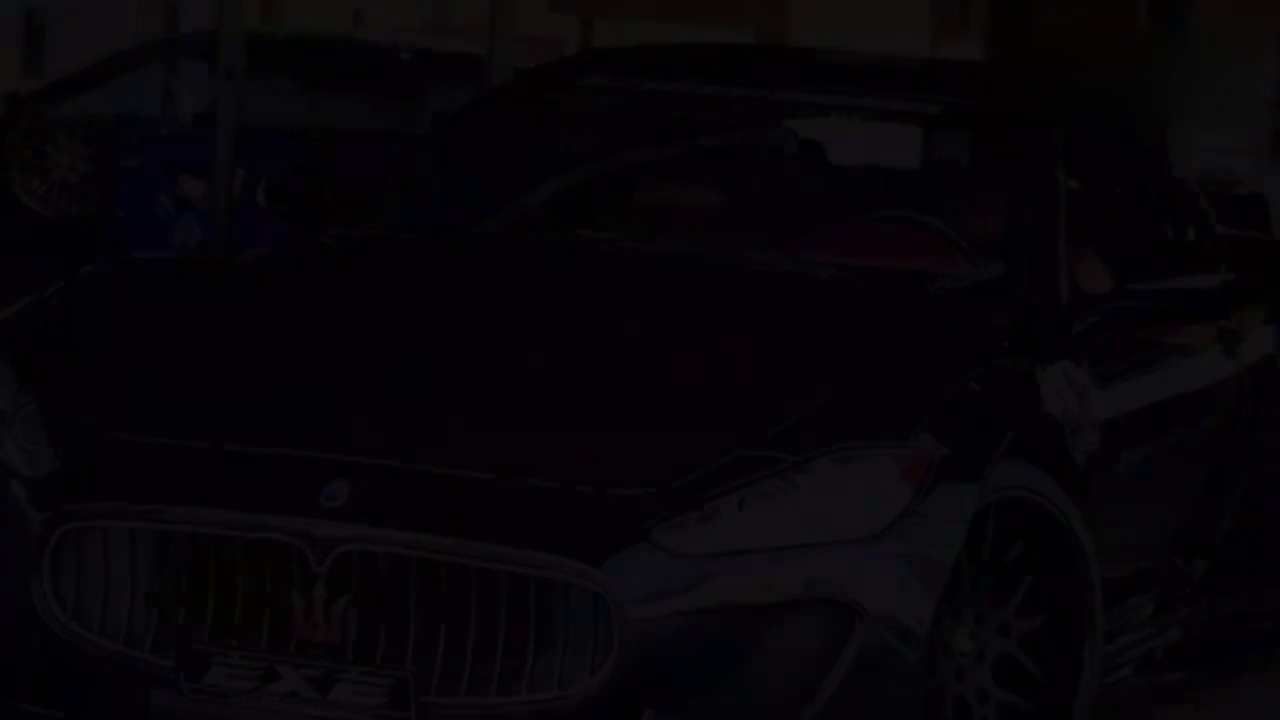 宽体玛莎拉蒂MC12跑车,不仅拥有炫酷的外表，而且动力十分强大！