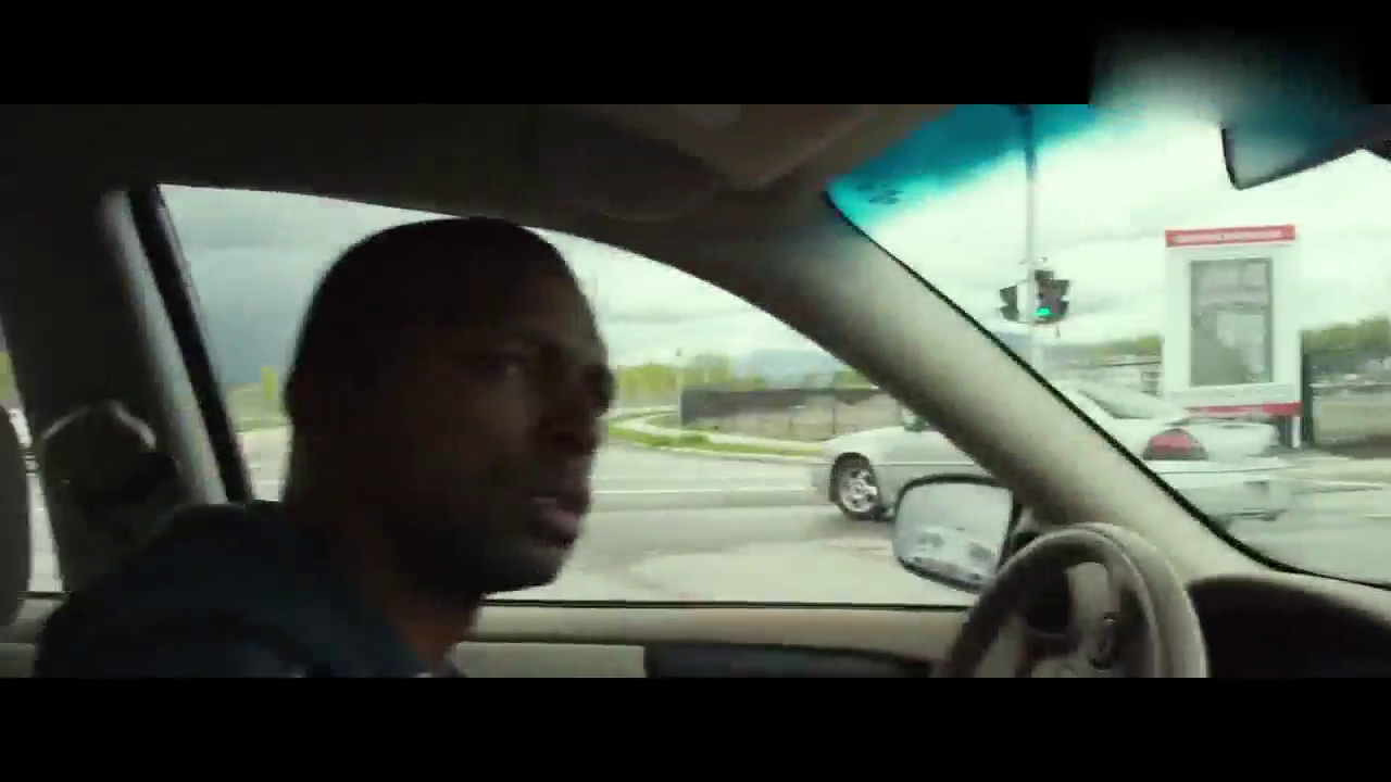 怪兽开卡车，马路上横冲直闯，给怪兽的人类朋友气炸了！