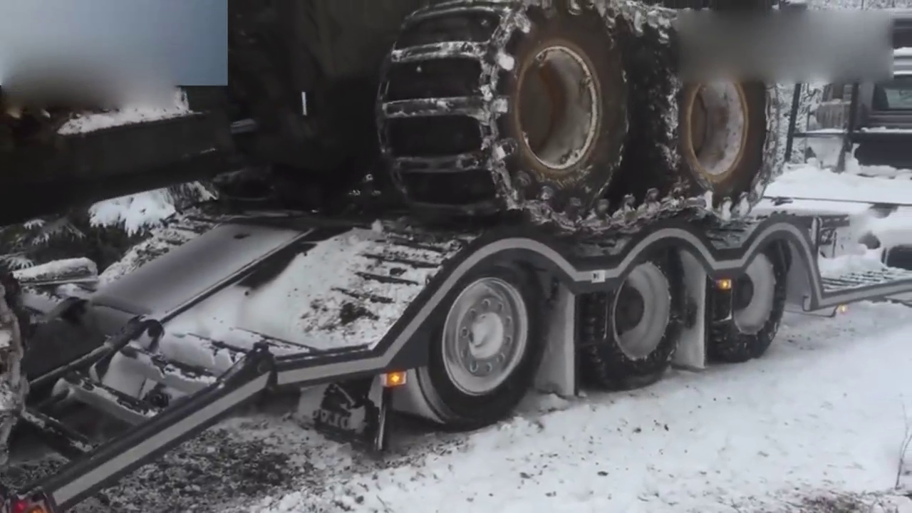 庞塞装入大卡车，轮胎齿轮那里太贴心，网友：看完之后长见识了