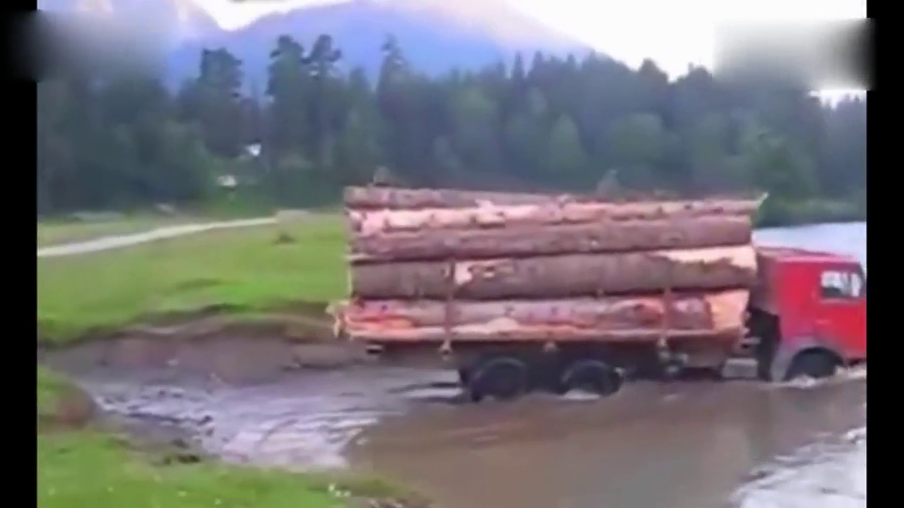 能在河里把卡车开的像船一样稳的司机，就服你！