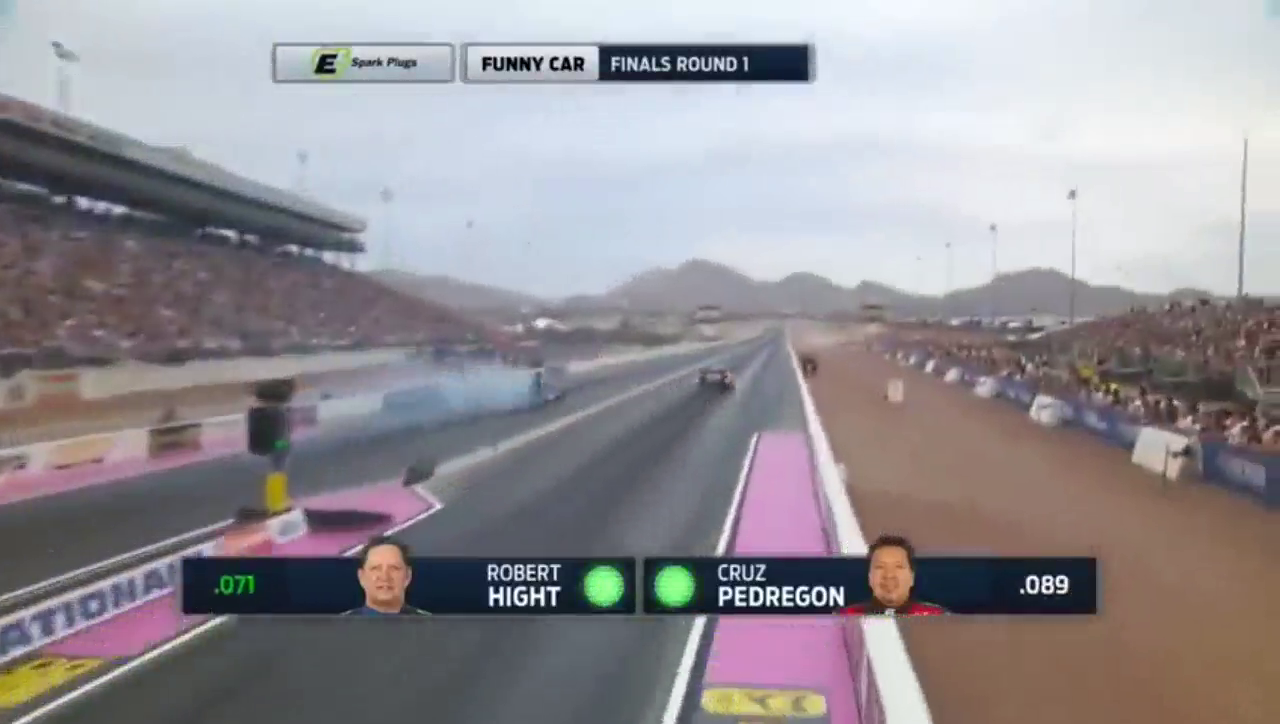 改装版超级跑车直线加速，一脚油门后差点起飞！