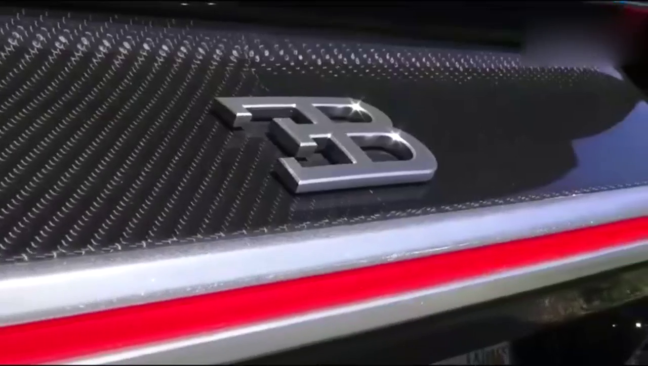 按下布加迪跑车温度调节按钮后，瞬间明白5000万花在哪儿了！