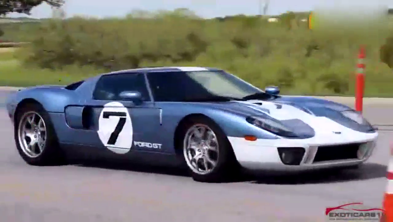 实在难得 实拍50多辆福特GT跑车聚会