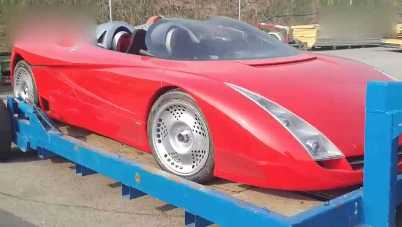 这跑车还真是第一次见，Fioravanti F100R