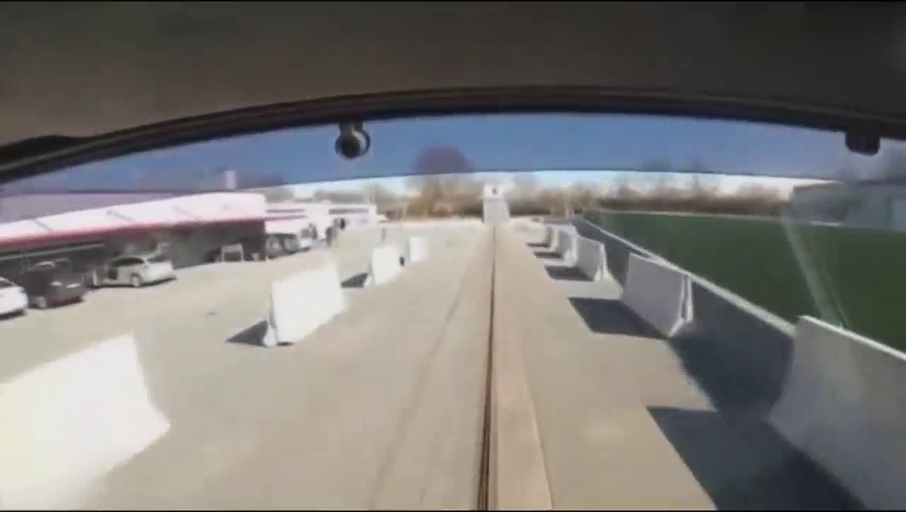 国外卡车的碰撞试验，惨不忍睹