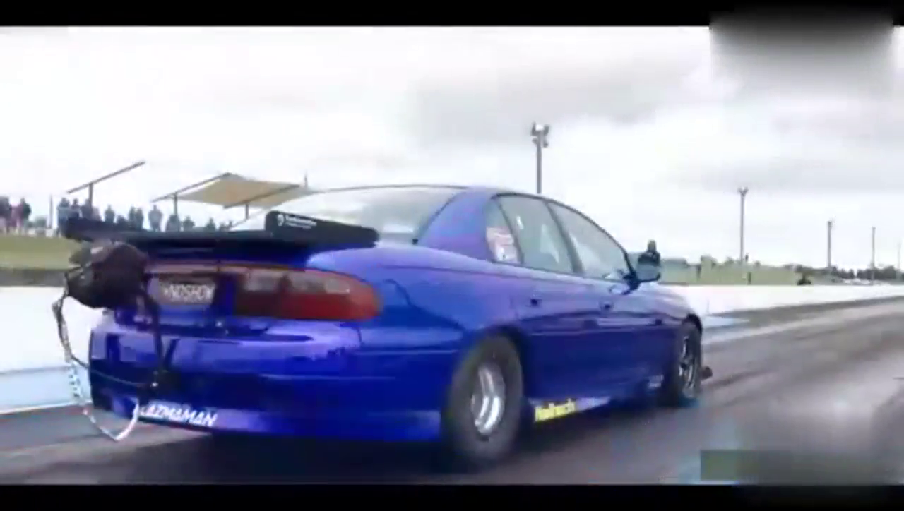 实拍改装车弹射起步