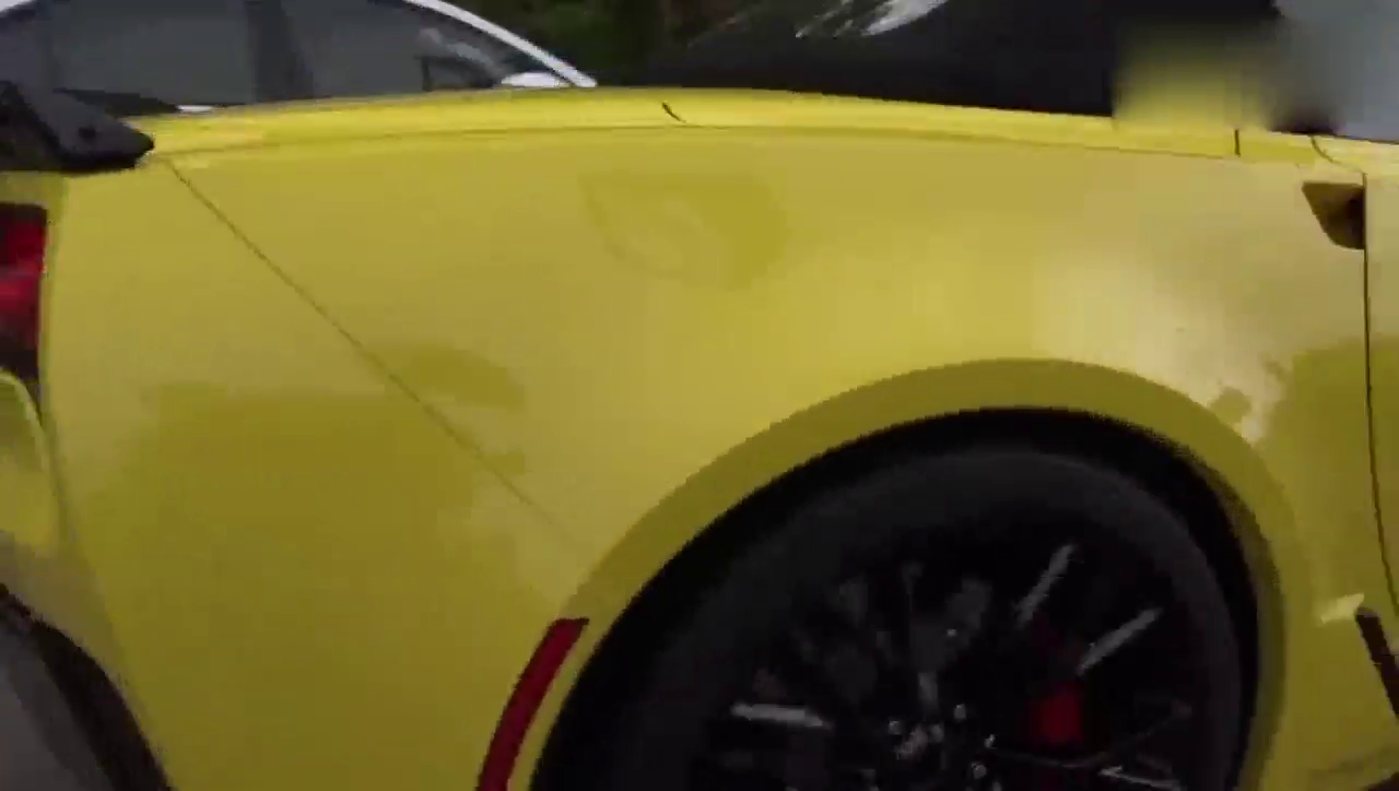 超级跑车加速大声!尼桑GT-R