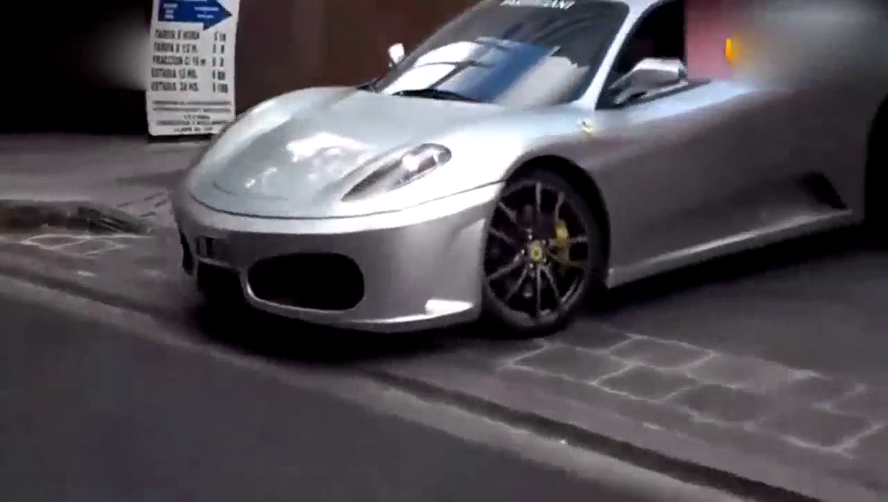 超级跑车的尴尬画面，法拉利也不能幸免，看完我选最后一辆!