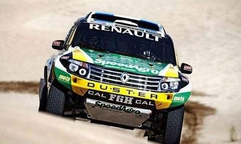 雷诺拉力车，俏丽迷人，别具一格的赛车设计，诚意满满