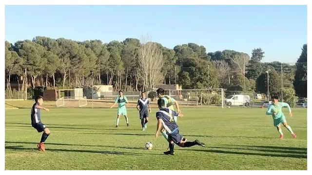 甲动态:绿城热身赛不敌巴萨B队,辽足发布新赛