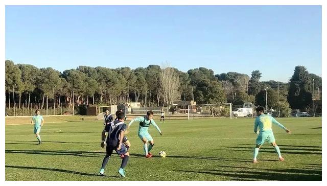 甲动态:绿城热身赛不敌巴萨B队,辽足发布新赛