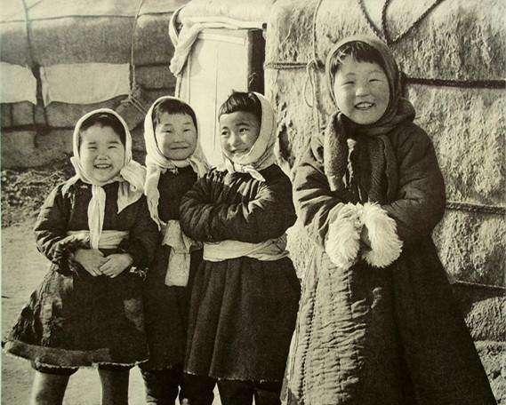 外国人拍摄的50年代中国老照片, 没想到60多年前的中国是这