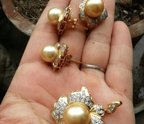 女人佩戴珍珠首饰,最好注意“3个”细节,不然越戴越黄!