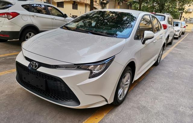15万左右丰田,丰田轿车15万左右 预算15万提了辆丰田雷凌,用车2000公里后