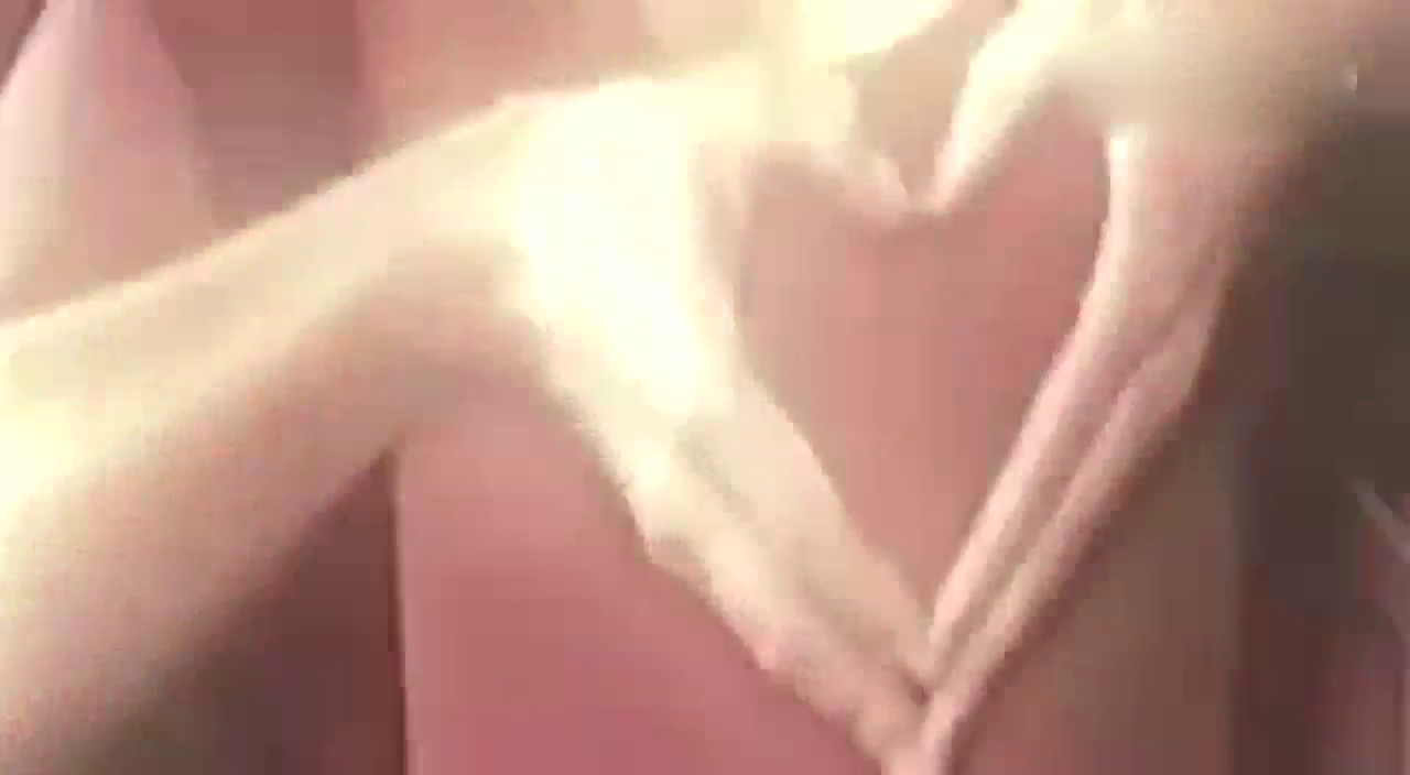 宝马自动翻顶汽车 体验跑车的流畅线条