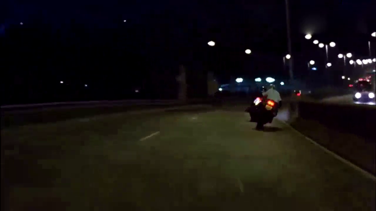 摩托车飚车比赛，秒杀保时捷跑车，极速传说