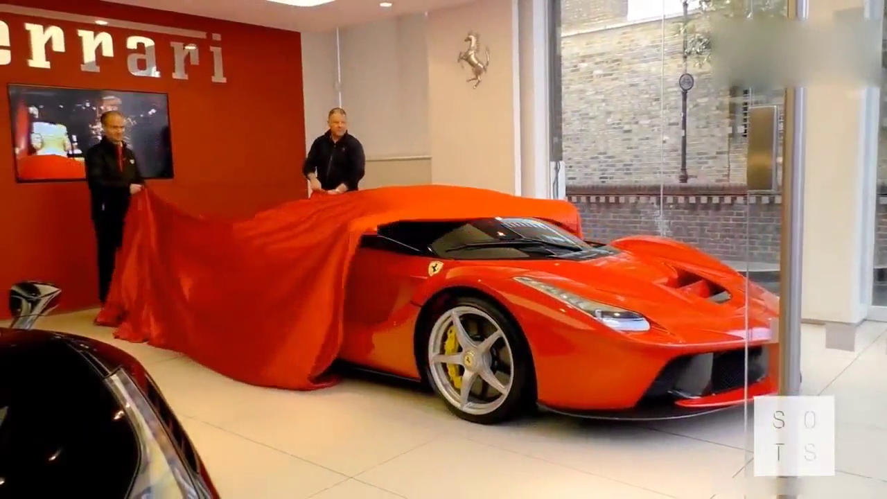 拉开“马王”跑车的遮车布后，兰博基尼匆忙离场，瞬间失去了荣光