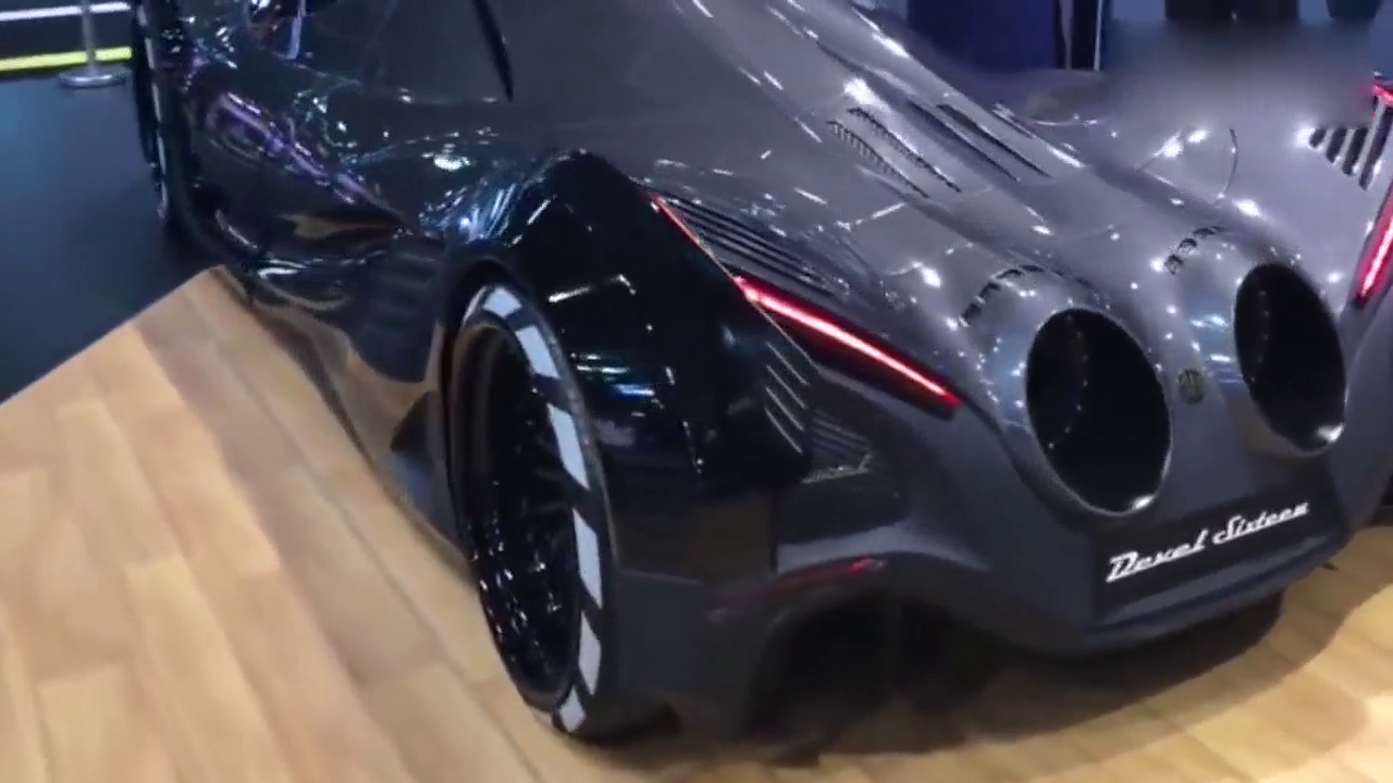 5000马力疯狂的v16超级跑车，最高时速560kmh，霸气侧漏