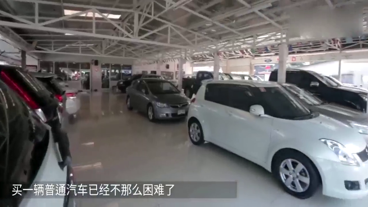 日本小姐姐买新车，非常便宜的本田跑车，只要10万引进该多好！