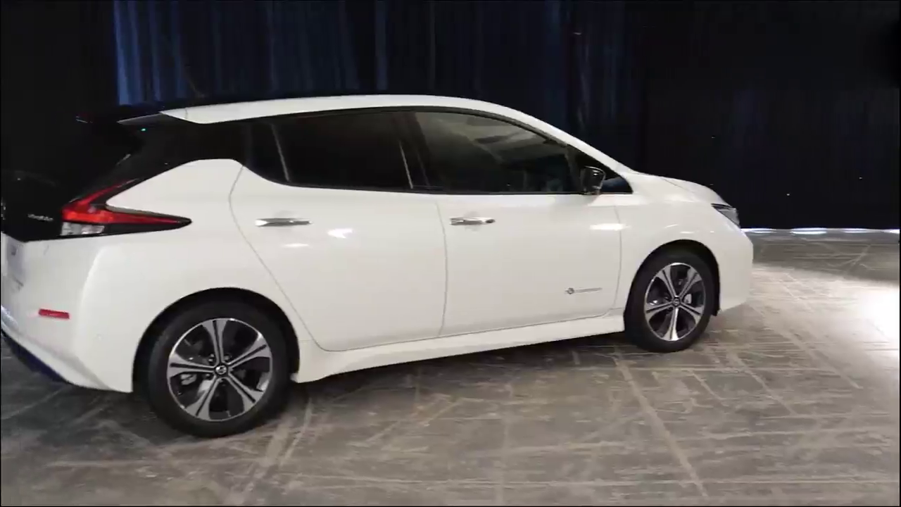 日产最新研制的电动方程式赛车，任何跑车在它面前都没有面子！