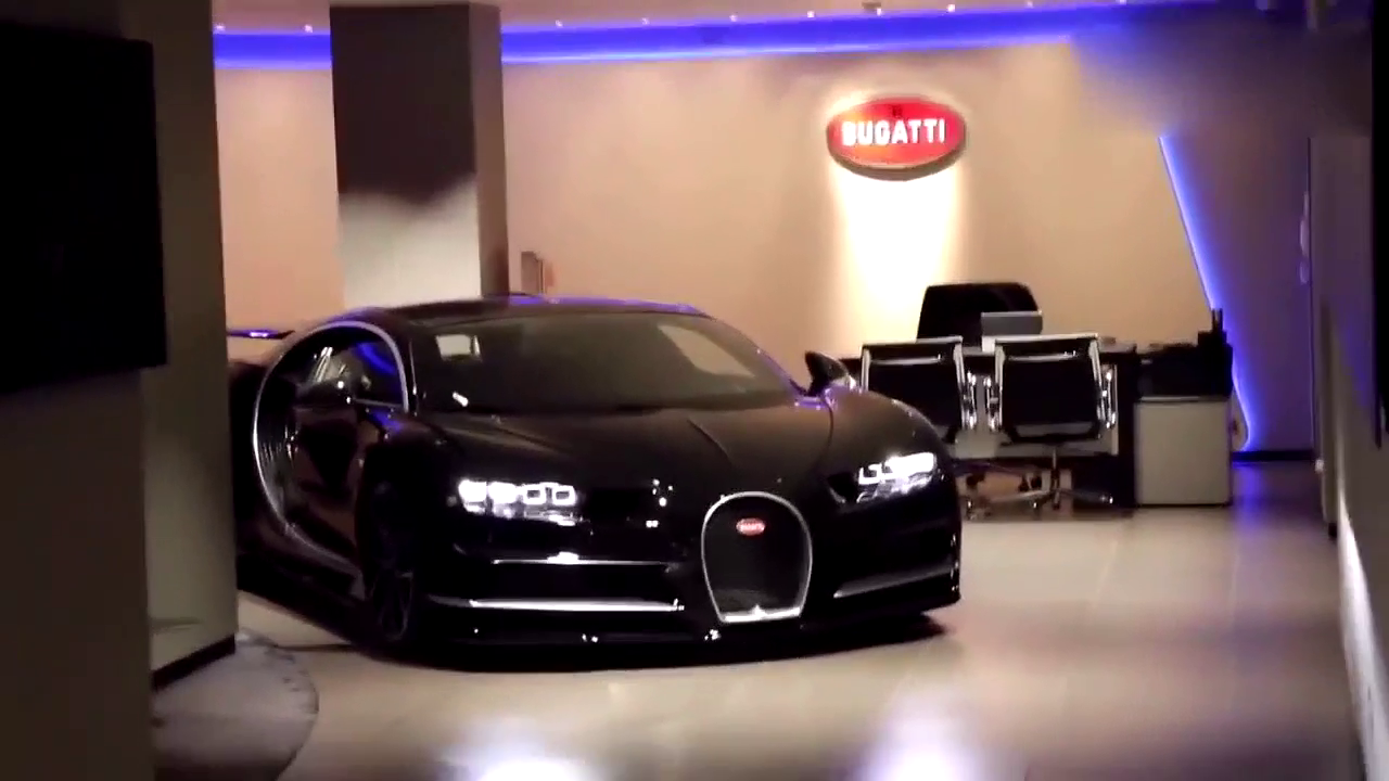 世界最快跑车 街头偶遇布加迪Chiron