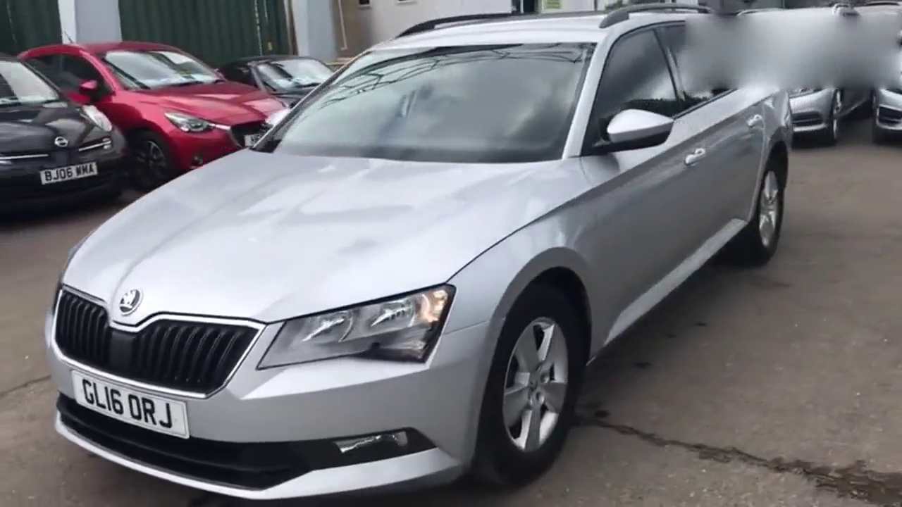 旅行版一样动感漂亮，实拍斯柯达速派旅行车