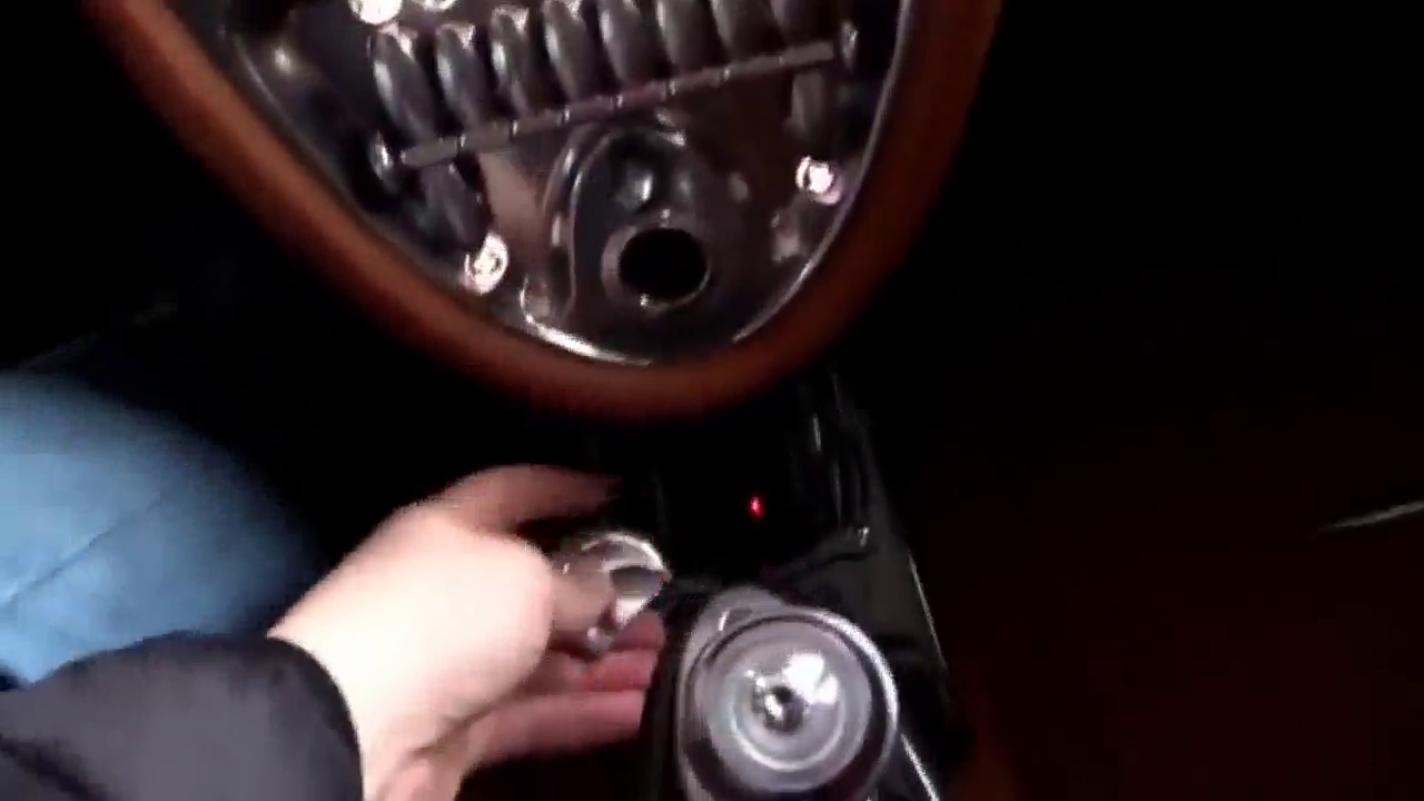 给你辆帕加尼跑车你都开不走，发车都这么麻烦，是为了防小偷吗？