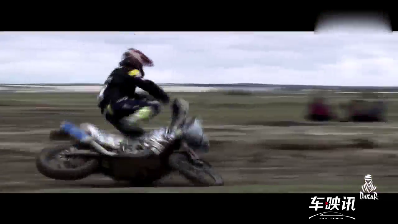 摩托车、汽车、大卡车齐上阵，这场比赛堪称“死亡游戏”！