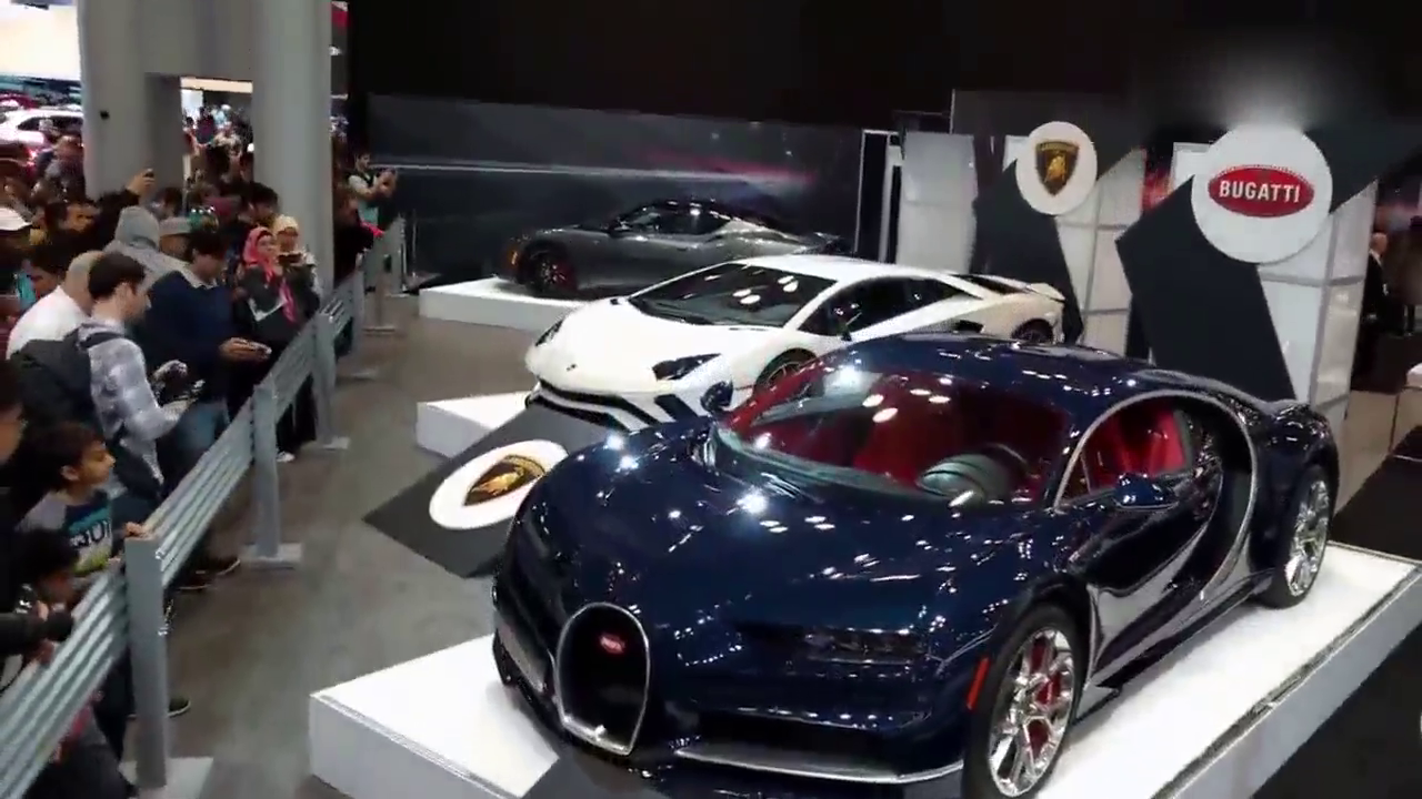 美国纽约国际车展上的豪华跑车秀 总有你喜欢的