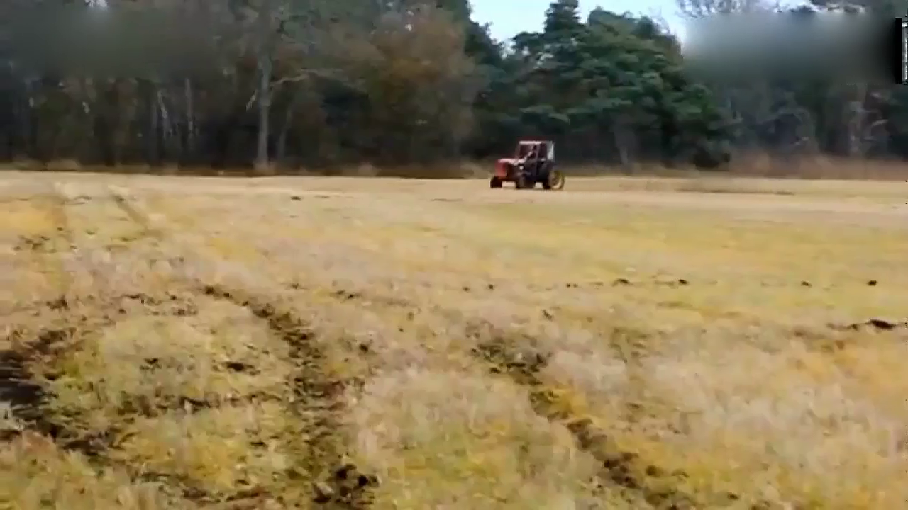 将拖拉机开出跑车的效果，也只有印度人了！这技术无敌了_1