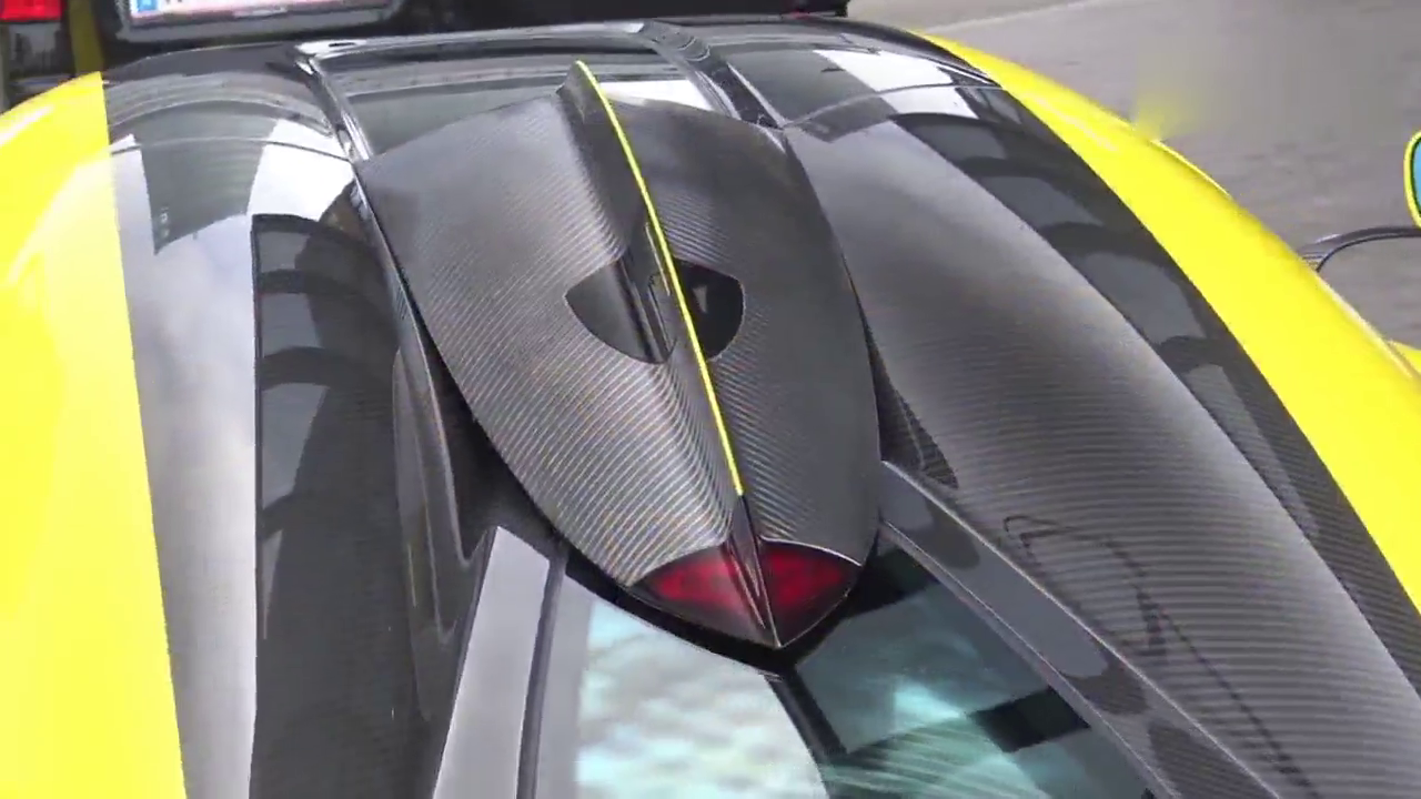 世界最贵跑车科尼塞克，可换4辆兰博基尼，最配叫变形金刚的汽车