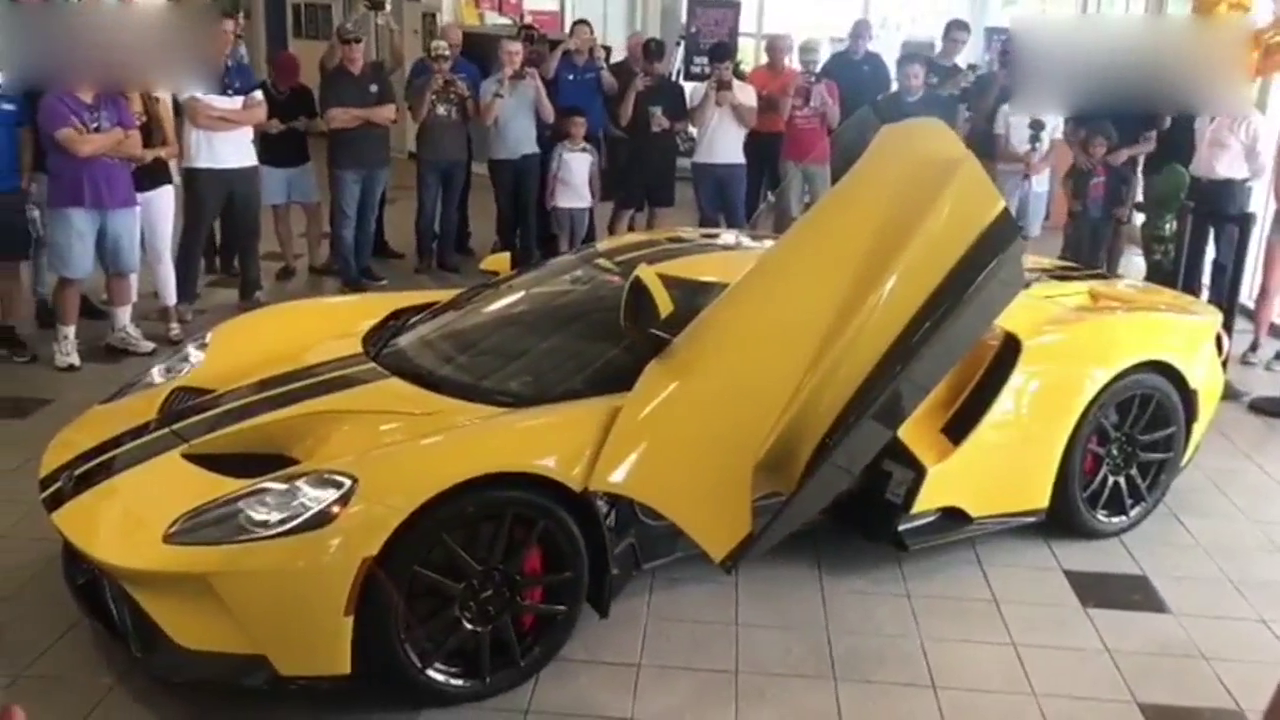 福特GT跑车，颜值很帅，就是不知道性能怎么样