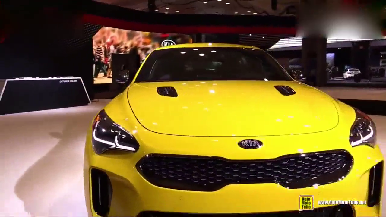 18款起亚毒刺GT亮相纽约车展，看完后买不买宝马3系自己考虑