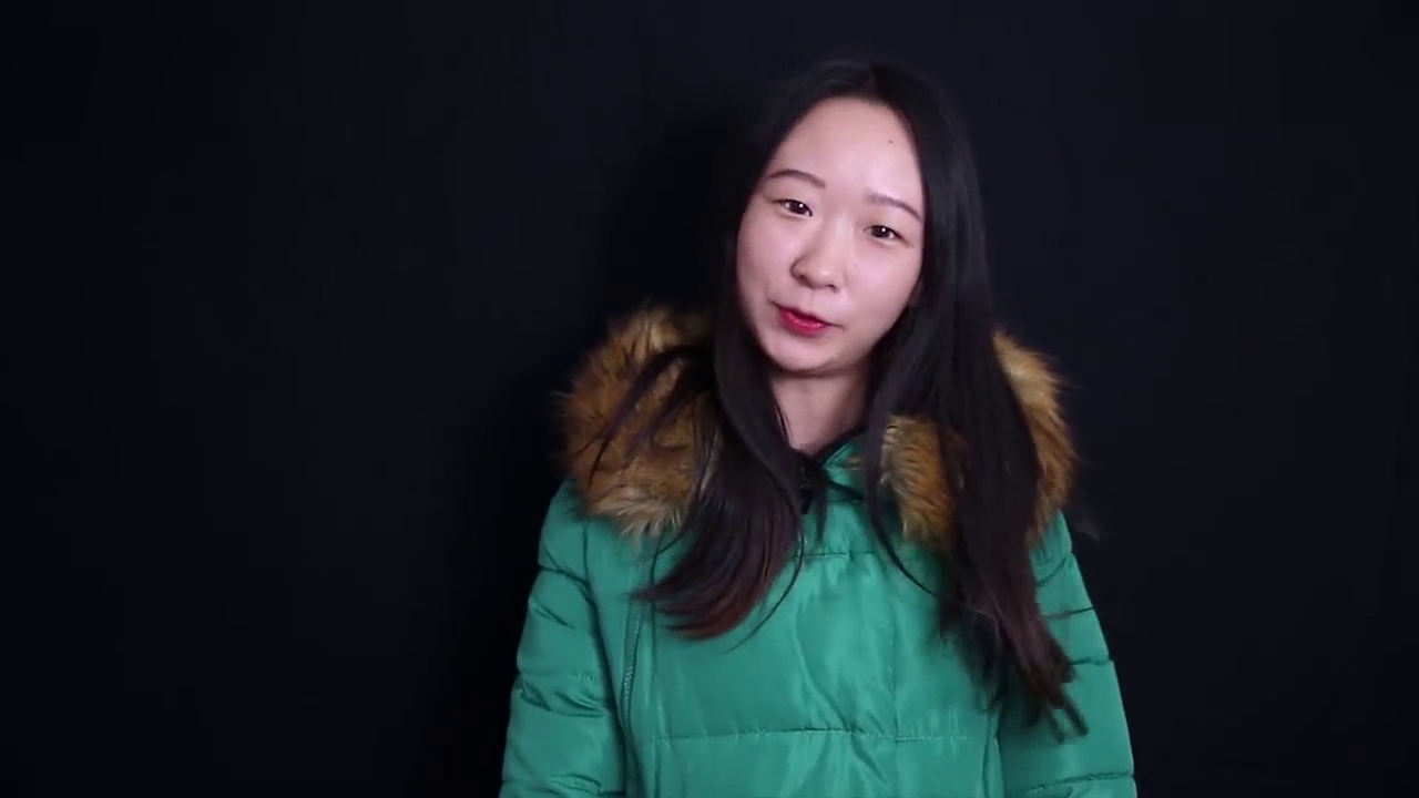 车身使用大量空气动力学设计，使造型凶猛，像是跑车中的邪恶代表