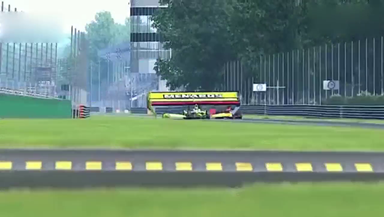 F1赛车对比魔性改装车，这么大个车看起来真过瘾