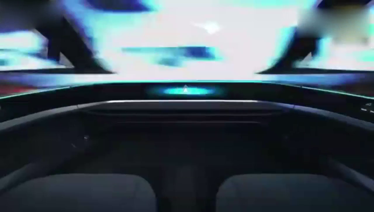 奥迪这款卡车要火了，驾驶室在车顶，开它上路比开超跑都帅！