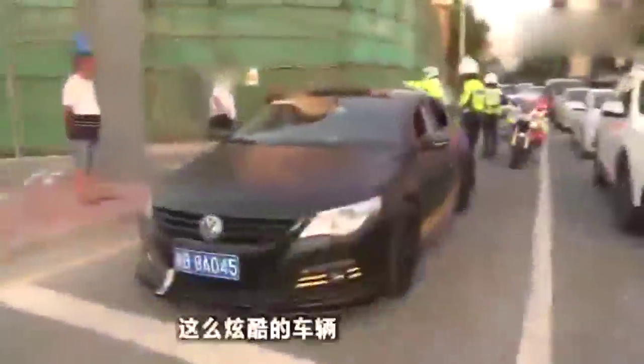 这辆改装车的车牌 蜀黍看完都呆住了！